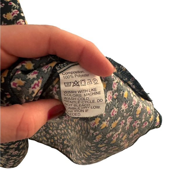 Women’s SHEIN Green Multicolored Floral Tank Top/Sleeveless Blouse. Size 3X. - Picture 8 of 9